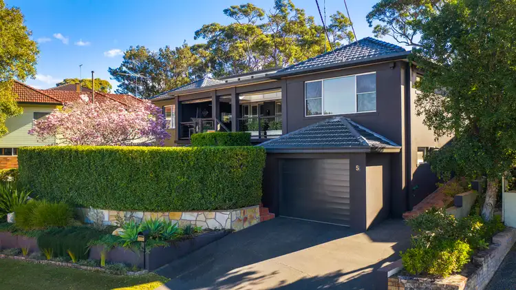 Second view of Homely house listing, 5 North East Crescent, Lilli Pilli NSW 2229