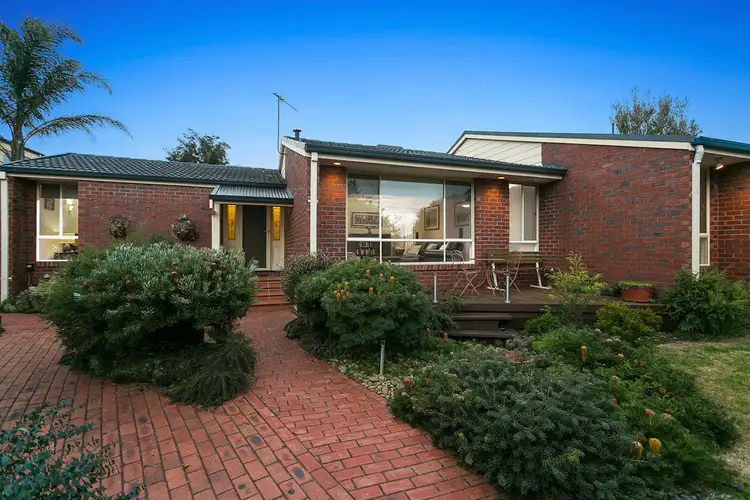 29 Mahoney Crescent, Seaford VIC 3198