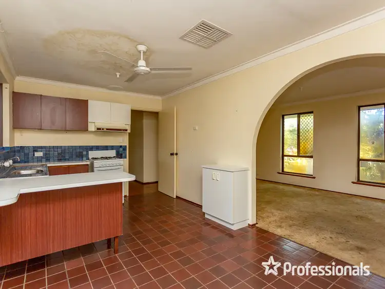 Sixth view of Homely house listing, 4 Selsdon Rd, Camillo WA 6111