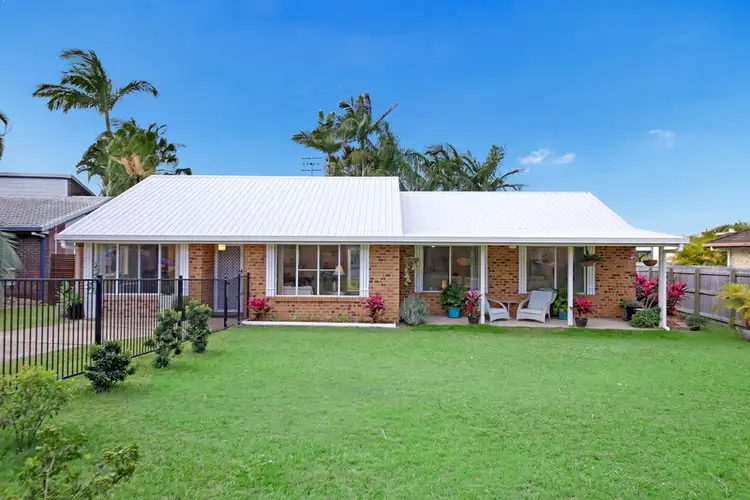 15 Woolumba Street, Tewantin QLD 4565