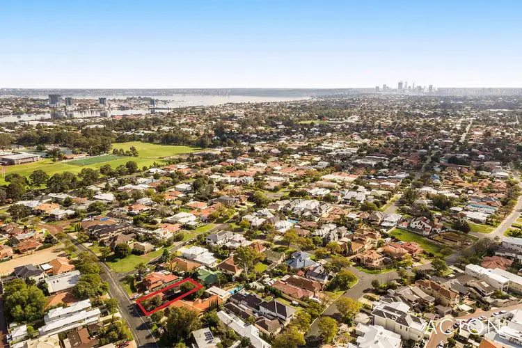 Fourth view of Homely house listing, 2/16 Unwin Crescent, Salter Point WA 6152