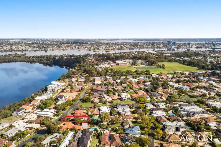 Sixth view of Homely house listing, 2/16 Unwin Crescent, Salter Point WA 6152