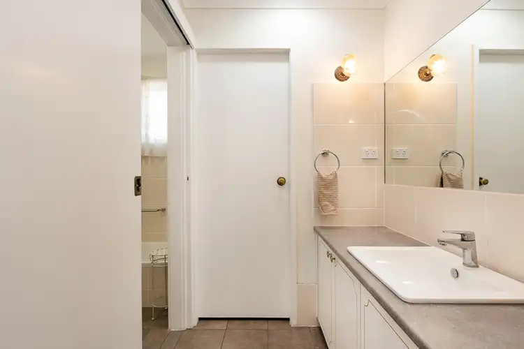 Fifth view of Homely house listing, 7 Myndee Avenue, Tamworth NSW 2340