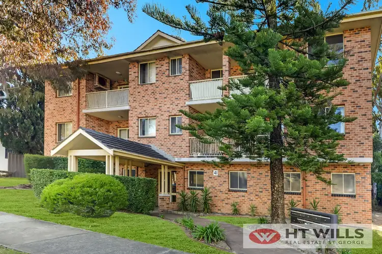 5/41 Hampton Court Road, Carlton NSW 2218