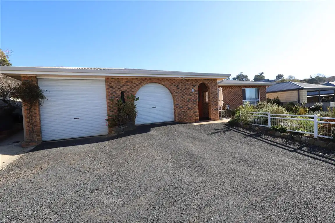 Main view of Homely unit listing, 3/9 Kaleema Crescent, Tumut NSW 2720