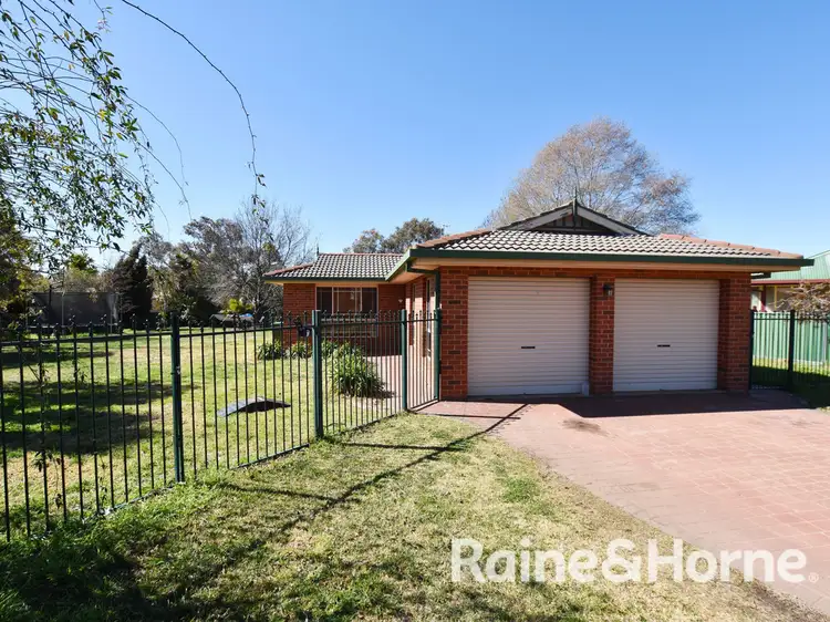 3 Hereford Place, Orange NSW 2800