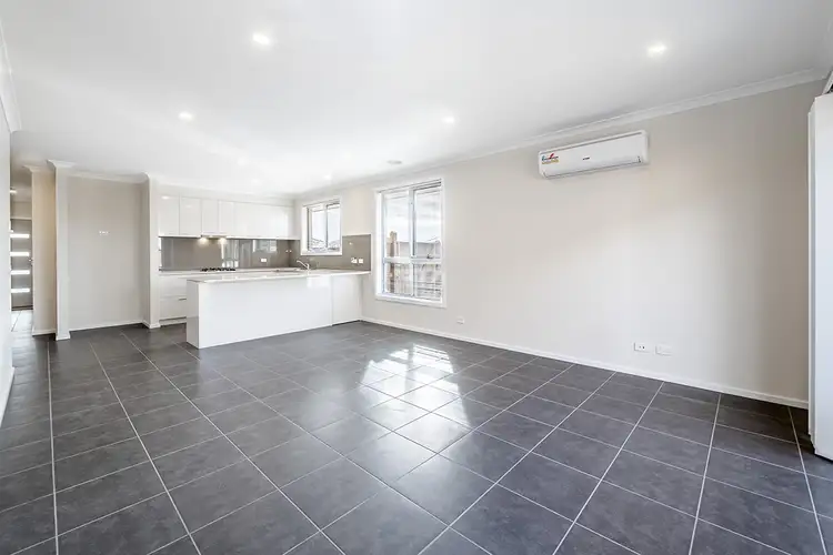 Fifth view of Homely house listing, 11 Bessie Drive, Cranbourne West VIC 3977