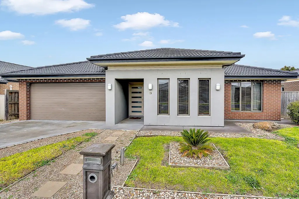 Main view of Homely house listing, 19 Sanctuary Circuit, Beveridge VIC 3753