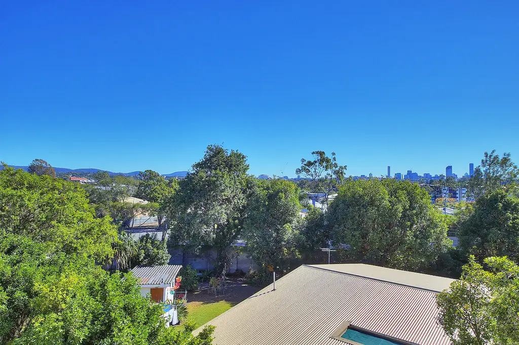 Main view of Homely unit listing, 15/30 Cork St, Yeronga QLD 4104
