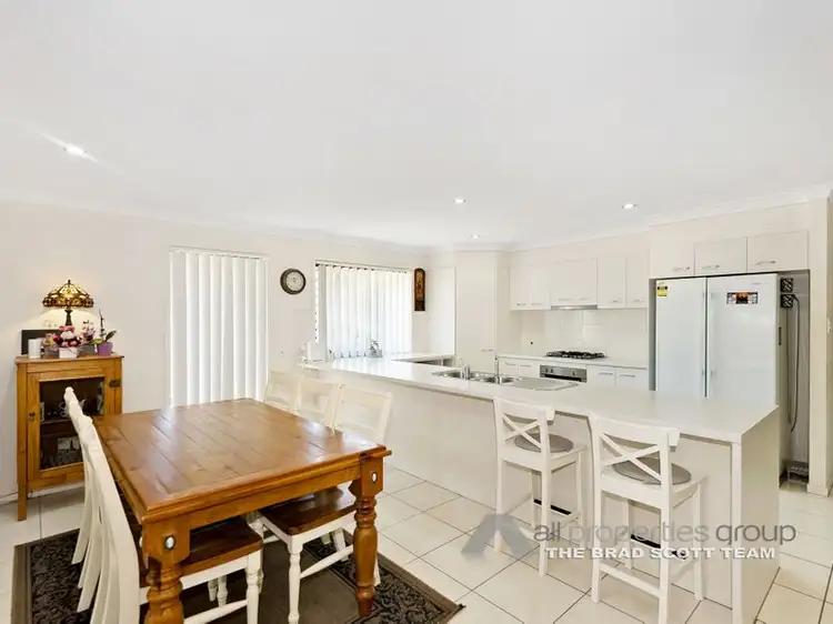 11 Bushgum Crt, Jimboomba QLD 4280