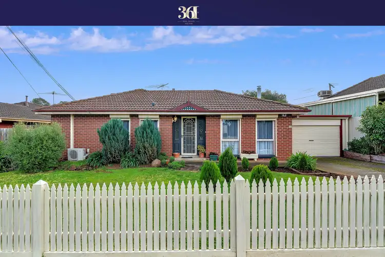 24 Manson Drive, Melton South VIC 3338