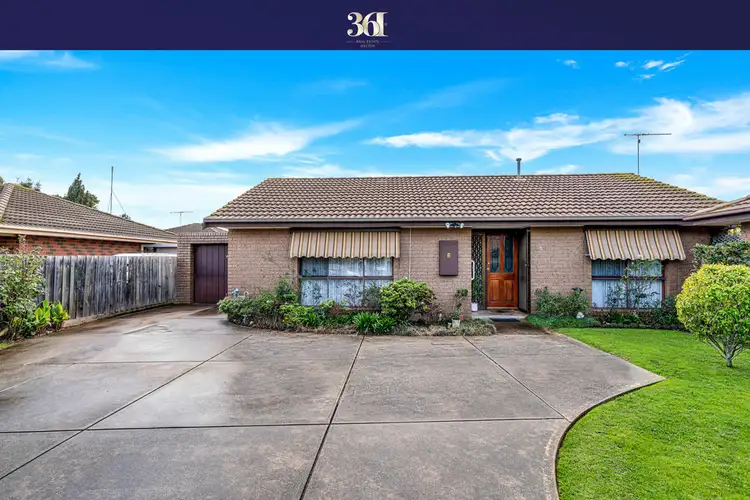 3/15 Toolern St, Melton South VIC 3338