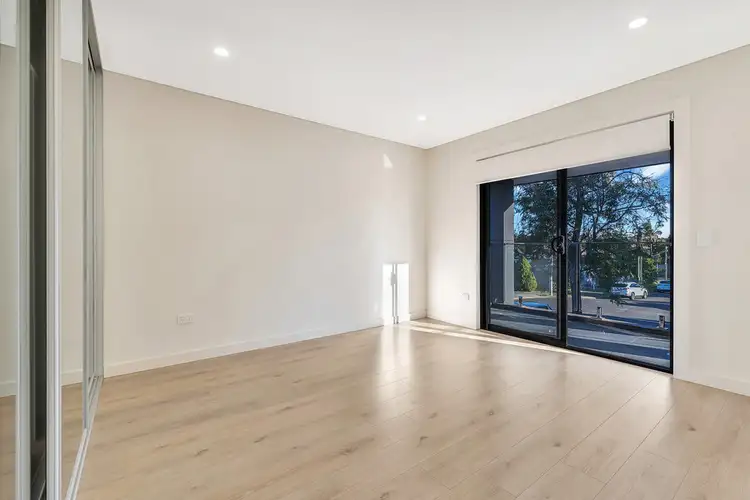 Seventh view of Homely house listing, 4 Chalmer Close, St Johns Park NSW 2176