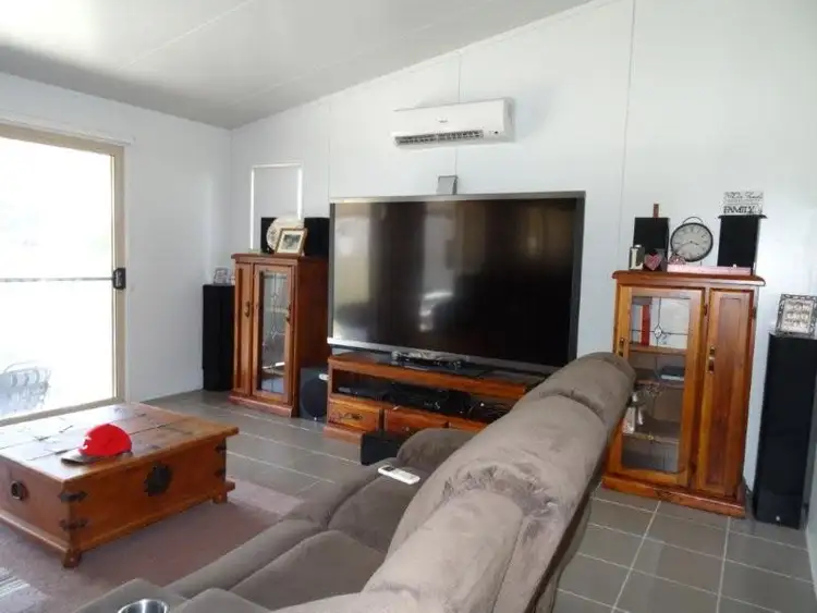 Fifth view of Homely house listing, 4 Deacon Drive, Blackwater QLD 4717