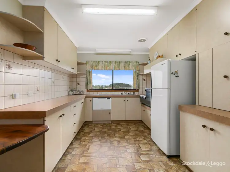 Second view of Homely house listing, 15 Callaway Crescent, Leongatha VIC 3953