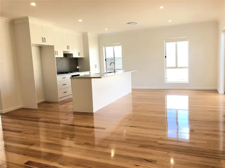15 Lanza Grove, Griffith NSW 2680