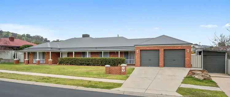 Second view of Homely house listing, 4 Coulston Street, Wodonga VIC 3690