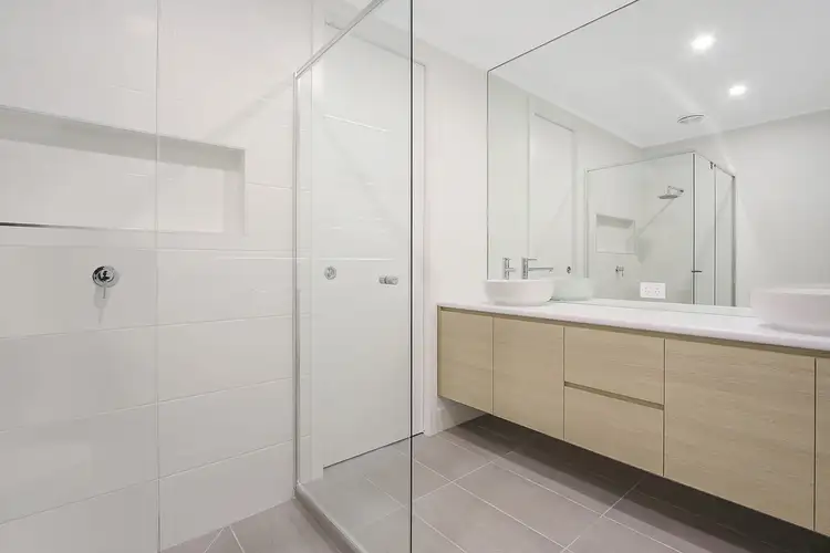 Fifth view of Homely house listing, 32 Jensen Crescent, Wodonga VIC 3690