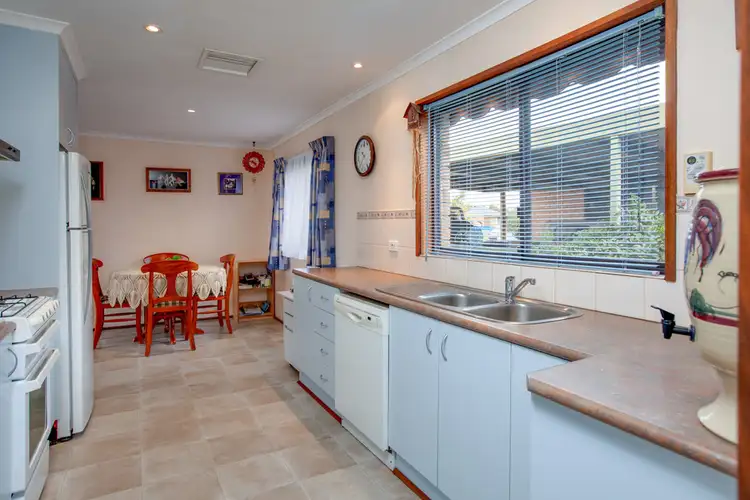 Fifth view of Homely house listing, 13 Jasper Close, Wodonga VIC 3690