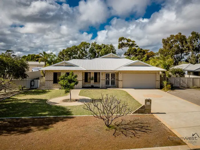15 Foxglove Place, Strathalbyn WA 6530