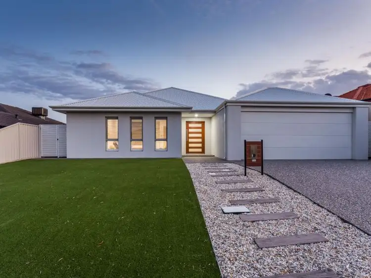 4 Mermaid Rise, Yangebup WA 6164