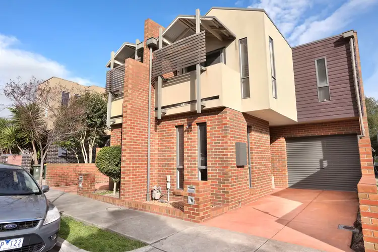 12 Warne Street, Brunswick VIC 3056
