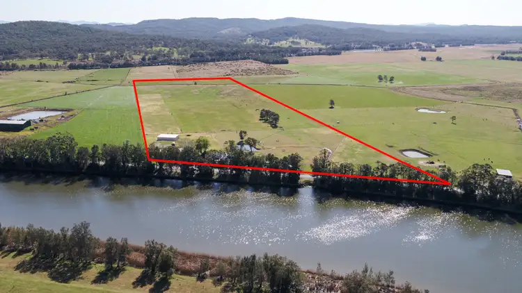 1030 Newline Road, East Seaham NSW 2324