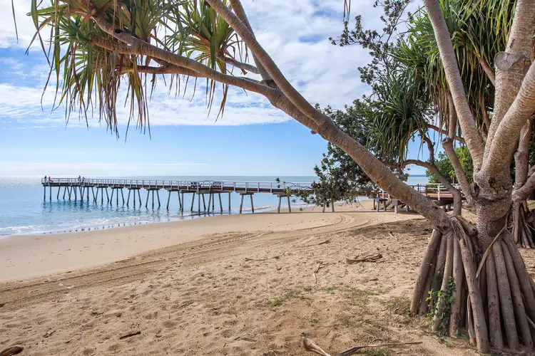 429 Esplanade, Torquay QLD 4655