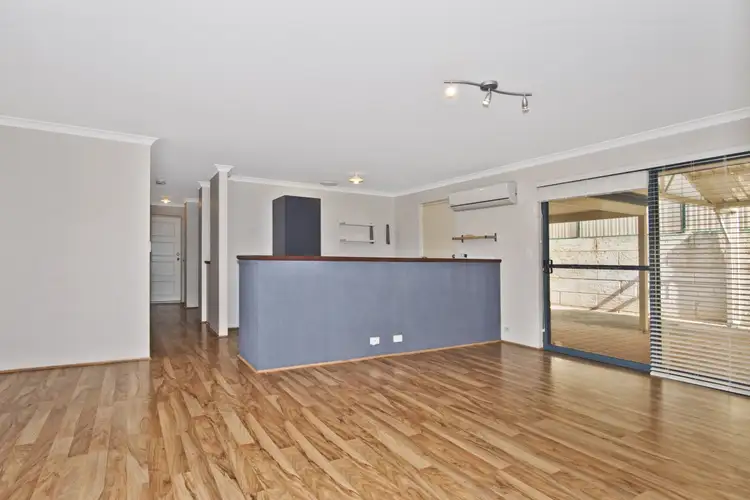 Fifth view of Homely house listing, 6 Madge Way, Leda WA 6170