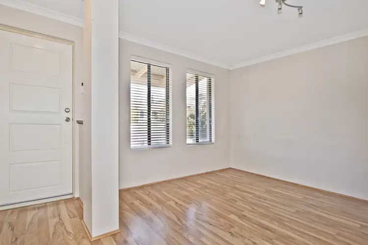 Sixth view of Homely house listing, 6 Madge Way, Leda WA 6170