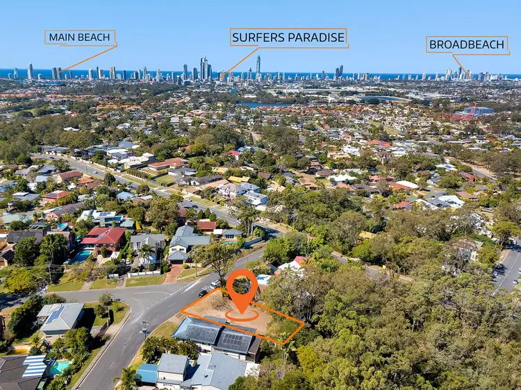 8 The Crescent, Ashmore QLD 4214