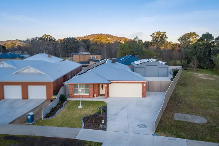 24 Clarendon Avenue, Wodonga VIC 3690