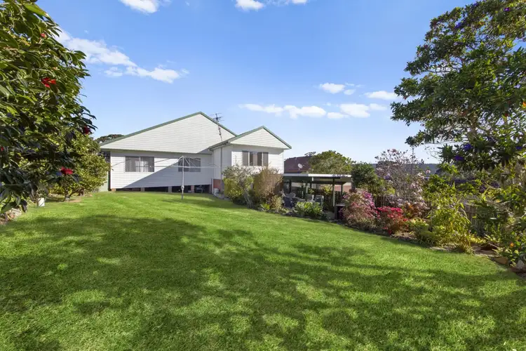 27 Henry Parry Drive, East Gosford NSW 2250