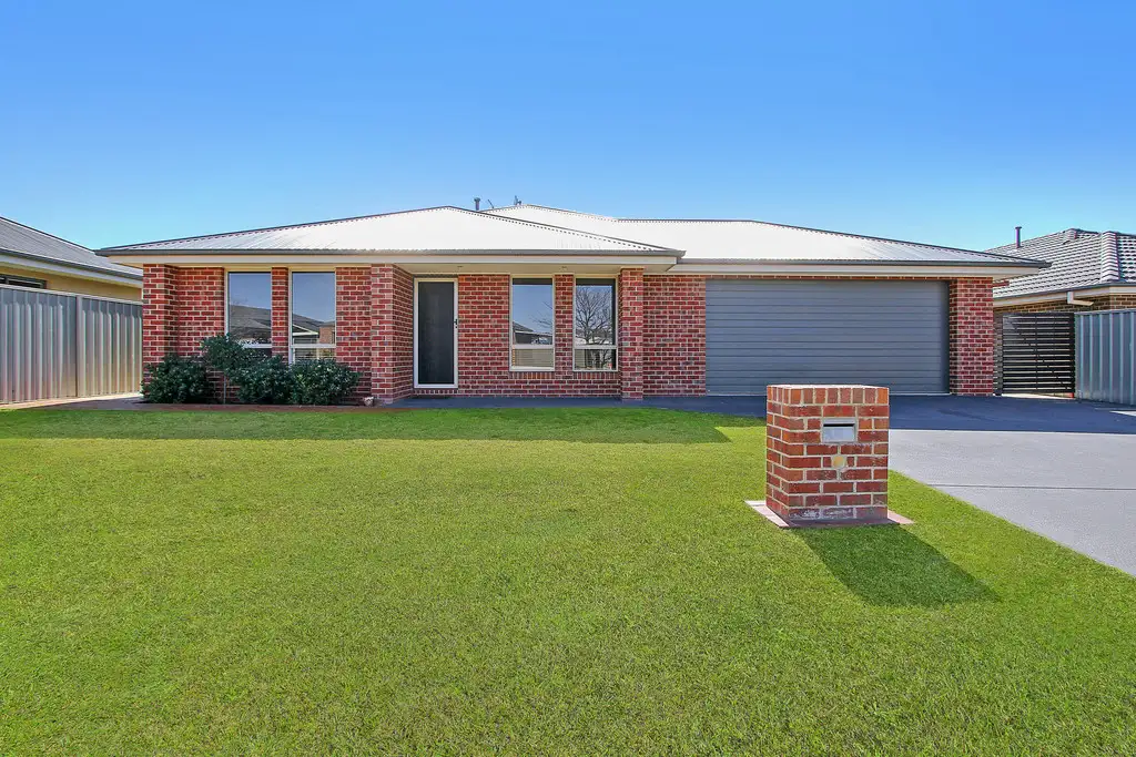 Main view of Homely house listing, 10 Harvard Place, Thurgoona NSW 2640