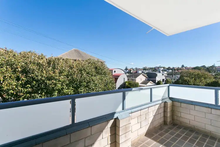 Third view of Homely apartment listing, 15/10-16 Melrose Parade, Clovelly NSW 2031