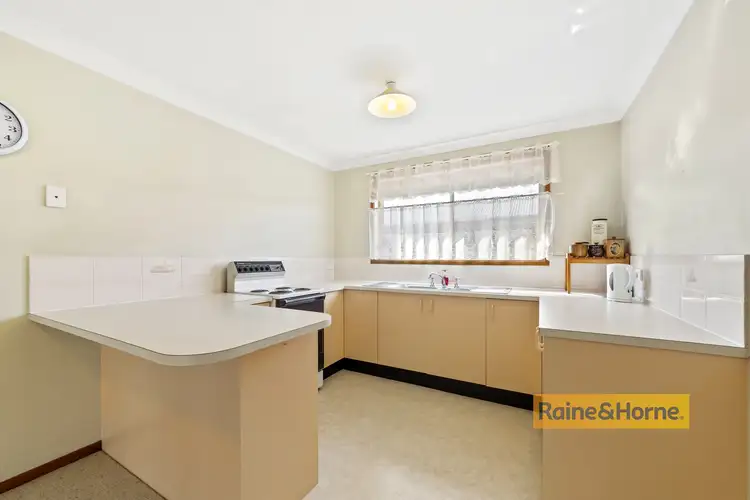 Fifth view of Homely villa listing, 2/37 Flathead Road, Ettalong Beach NSW 2257