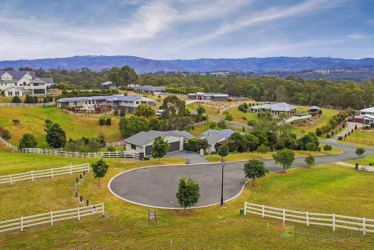 10 Cardiff Close, Maudsland QLD 4210