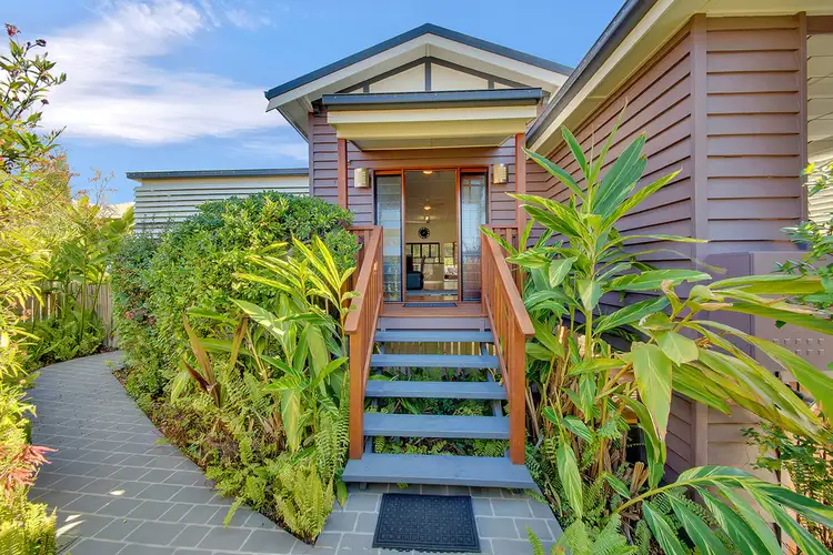 5 DENNIS STREET, Gladstone Central QLD 4680