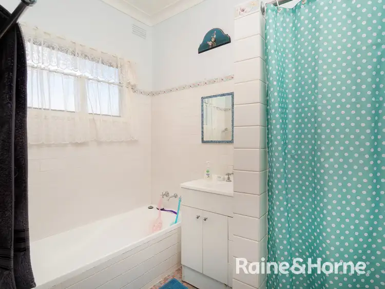 Fifth view of Homely house listing, 133 Meadow Street, Kooringal NSW 2650