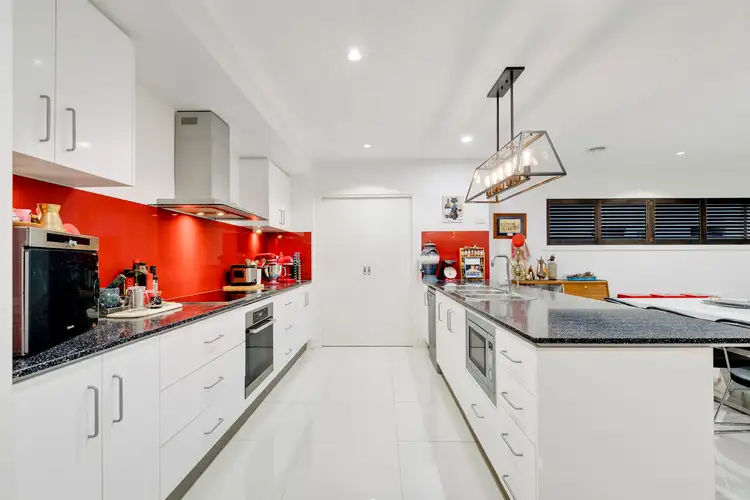 Fifth view of Homely house listing, 4 Craven Court, Sandhurst VIC 3977