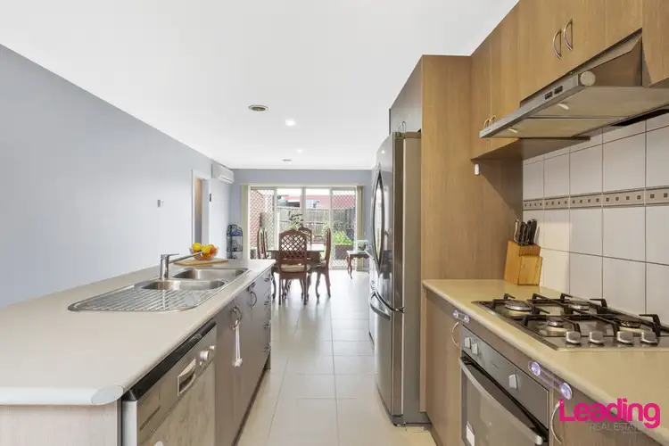 Sixth view of Homely house listing, 2/80 Charter Road West, Sunbury VIC 3429