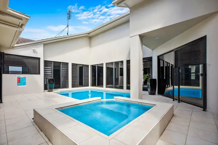 10 Fairway Parade, Peregian Springs QLD 4573