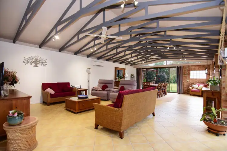 24 Bimbimbie Avenue, Bangalee NSW 2541