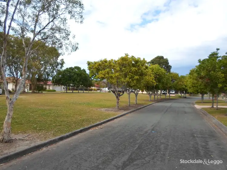 Second view of Homely house listing, 7 Primrose Place, Little Mountain QLD 4551
