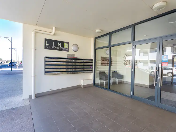 3/9 Linkage Avenue, Cockburn Central WA 6164
