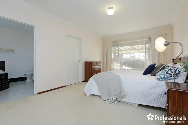 Fourth view of Homely house listing, 2 Abrolhos Close, Shelley WA 6148