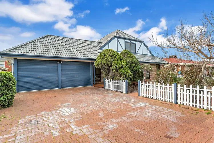 Second view of Homely house listing, 7 Redgate Court, Moana SA 5169