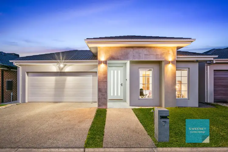 7 Straun Road, Mickleham VIC 3064