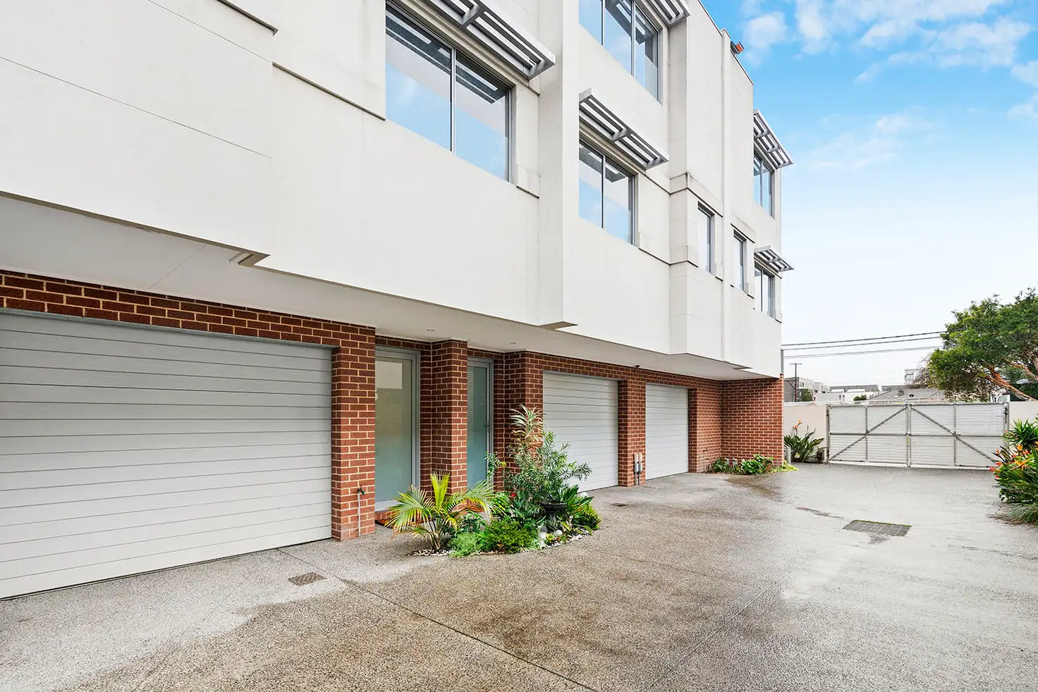 Main view of Homely townhouse listing, 3/4 Blagdon Street, Cheltenham VIC 3192