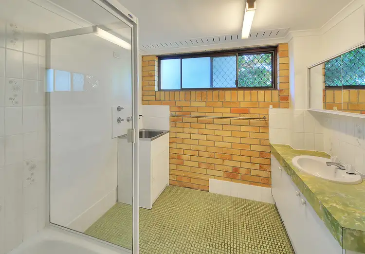 Fifth view of Homely unit listing, 1 & 2/29 Villa St, Annerley QLD 4103